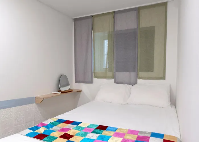 Ikseon Atelier Hostal *