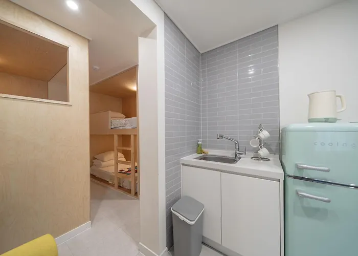 Ikseon Atelier Albergue Seul